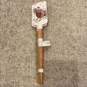 William Sonoma set of two min spatulas.  New.